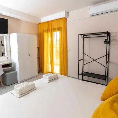 Blue Waves Corfu Apart Otel *