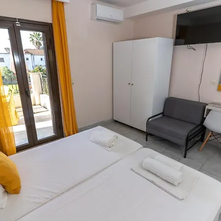 Blue Waves Corfu Апарт-отель Кавос