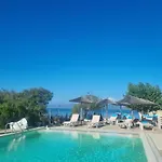 Blue Waves Corfu קאבוס