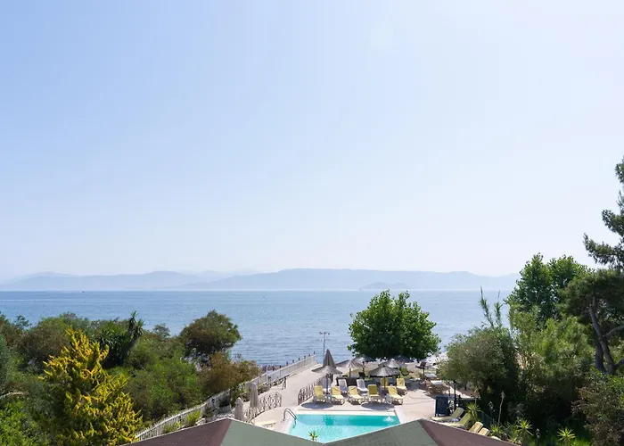 Ξενοδοχείο με διαμερίσματα Blue Waves Corfu *